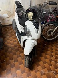 Sym simphony 200