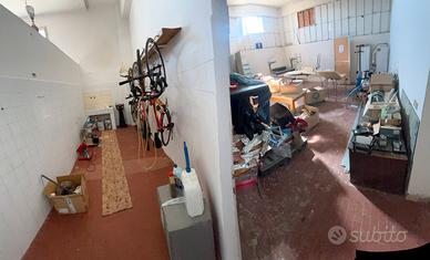 Garage / locale commerciale