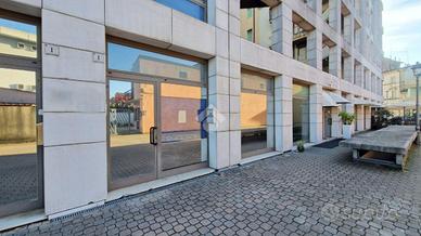 NEGOZIO A SAN MARTINO BUON ALBERGO