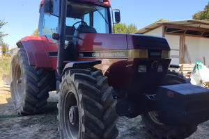 trattore agricolo