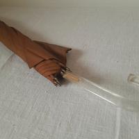 Ombrello anni '60 con manico trasparente