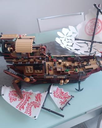 LEGO galeone 