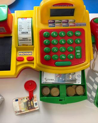 Cassa per bambini/e, ancora funzionante