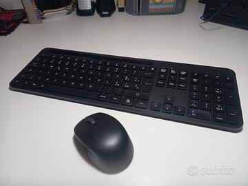 Set tastiera e mouse wireless con ricevitore nano