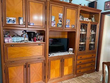 Mobili completi-soggiorno,cucina,cameretta ,divano