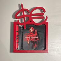 Cornice $€ per cd Sfera Ebbasta