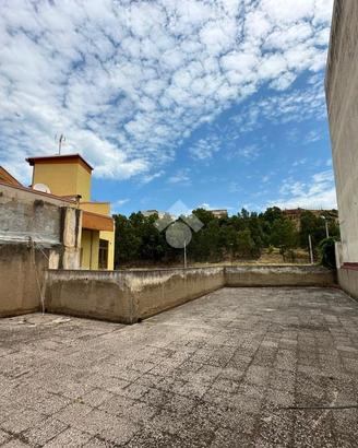 3 LOCALI A REGGIO DI CALABRIA