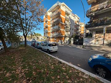 Talenti locale ufficio/magazzino