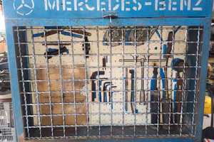 cassetta armadio attrezzi mercedes