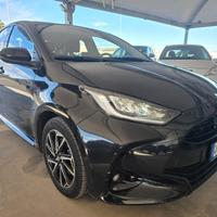 Toyota Yaris 1.5 Hybrid 5 porte Trend