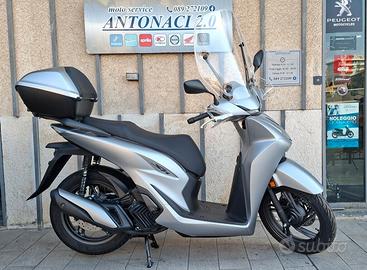 Honda SH 125 my26 - Matte Lucent Silver Metallic -