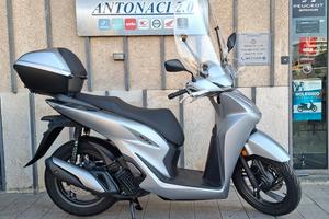 Honda SH 125 my26 - Matte Lucent Silver Metallic -