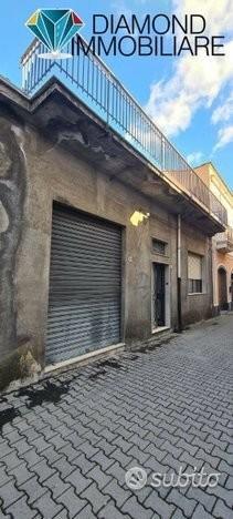 Casa singola con garage a Piedimonte Etneo