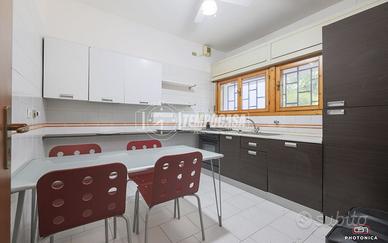 V618DV - VILLETTA A SCHIERA CON GIARDINO PRIVATO,