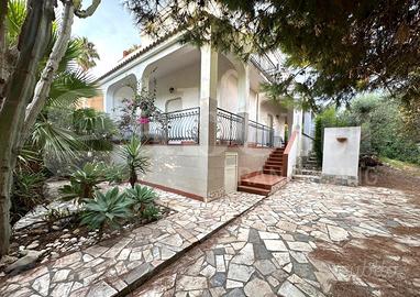 Villa o villino Noto [Cod. rif 3260766VRG]