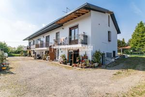 GUANZATE - BIFAMILIARE CON DOPPI SERVIZI, GIARDINO