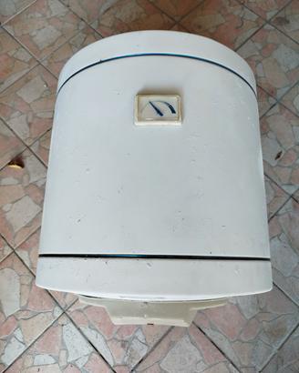Scaldabagno elettrico litri 50