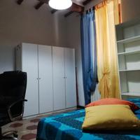 Grande e luminosa singola con matrimoniale