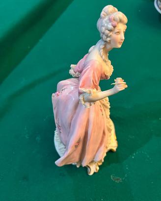 Dama Settecentesca con merletto di Dresda

