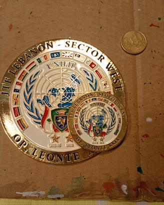 crest e medaglia militare originale