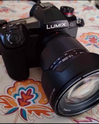 Panasonic LUMIX DC-G9 "solo corpo"