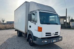 Nissan Atleon 120 3.0 TDI - Pat .B- UNICOPROP