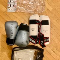 Guanti kick-boxing / boxe e parastinchi