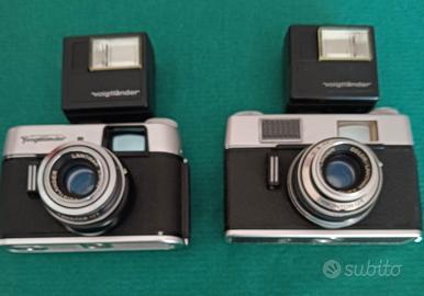 Due Macchine Fotografiche Voigtlander con 