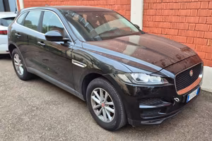 Jaguar F-Pace 2.0d 180 CV PRESTIGE