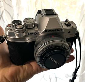 Olympus OM-E-10 Mark IV