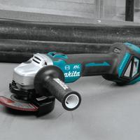 Makita Smerigliatrice angolare a batteria da 18 V.