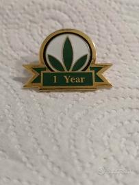 Spilletta pins Herbalife