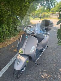 Vespa GTS 300 supertech 2024