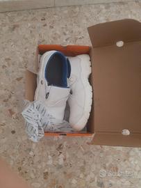 Scarpe buone da lavoro