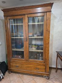 Antico armadio in legno – stile fine ’800