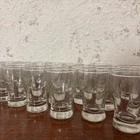 Set 26 bicchierini liquore vintage vetro lavorato