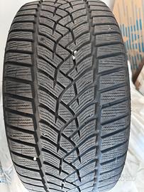 Good Year Ultra Grip 225/40R18 92w