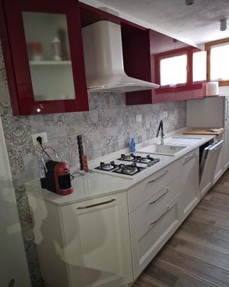 Veneta Cucine pari al nuovo mt 3.70 lineare