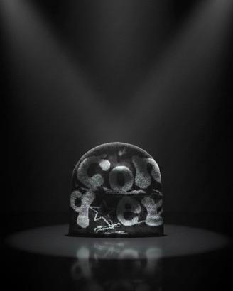 Cuffia invernale – fantasia nera e bianca 