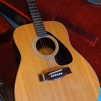 Chitarra acustica Yamaha FG-335