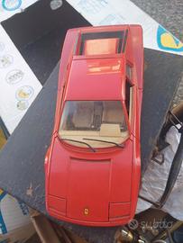 ferrari testarossa scala 1/18 Bburago 
