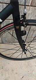 bici a scatto alluminio carbonio