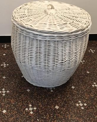 Cesta in vimini bianca