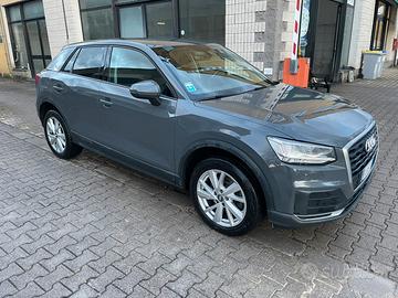 Audi Q2 1.6 TDI Business S tronic