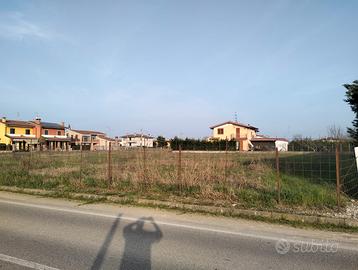 Terreno edificabile zona tranquilla