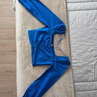 Top\blusa corta a maniche lughe di LUI JO