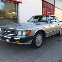 MERCEDES-BENZ SL 560 R107CABRIO