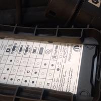 carica batteria per auto elettrica 