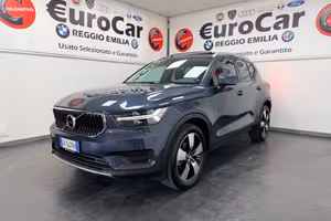 Volvo XC40 1.5 T2 aut 129cv Neopatentati Momentum 