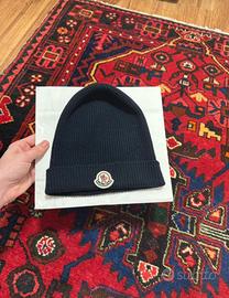 Berretto blu Moncler in Lana